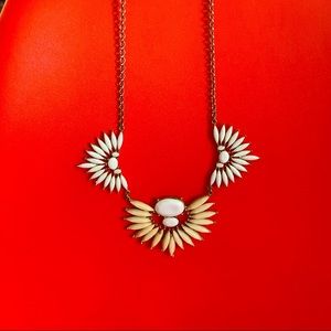 Off White Costume Jewelry Necklace
